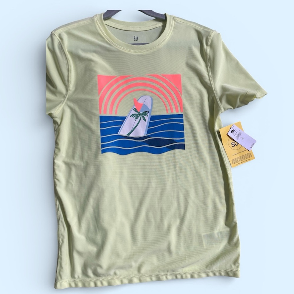 NWT GAP Light Yellow rash guard